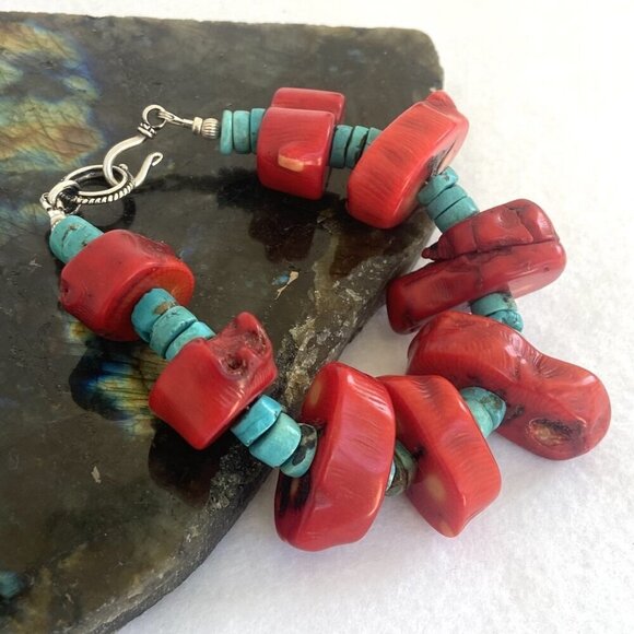 VTG Southwest Chunky Red Coral & Heishi Turquoise Beaded Bracelet Fits 7" Wrist - Picture 4 of 16